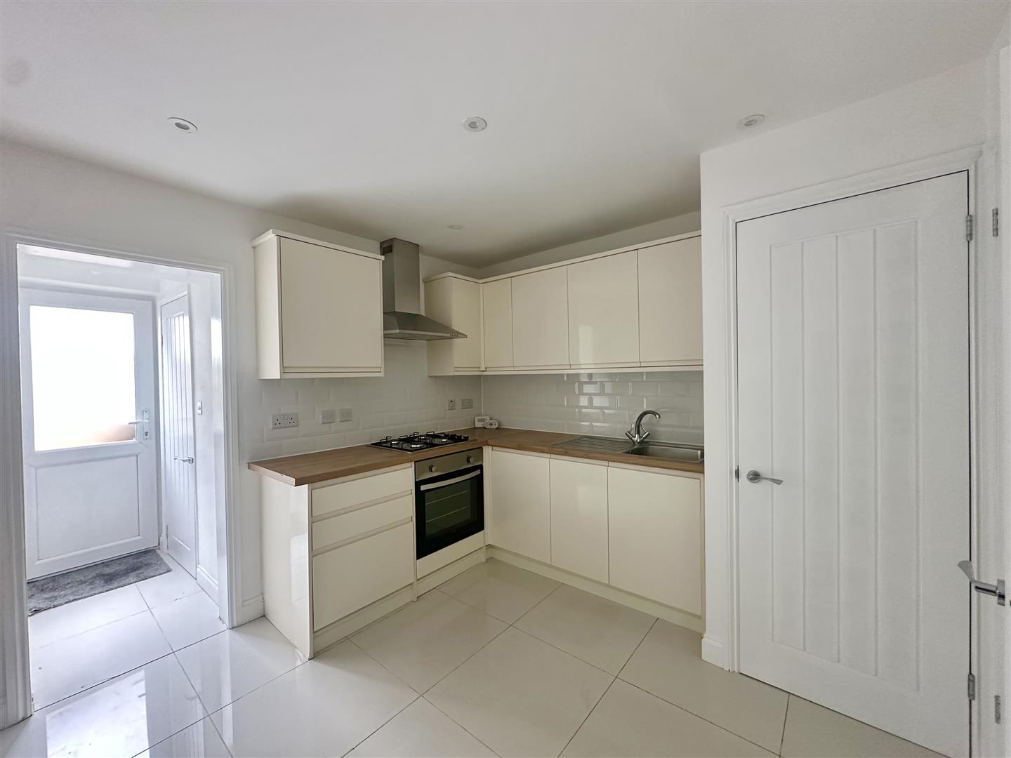 2 bed property in Cambridge Road, Hastings